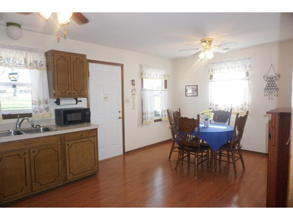 248 Springfield Drive, Bristol TN 37620 Steve and Lisa Lohoff Town